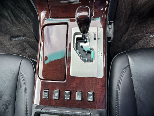 TOYOTA CROWN MAJESTA 4WD 2006 Image 31