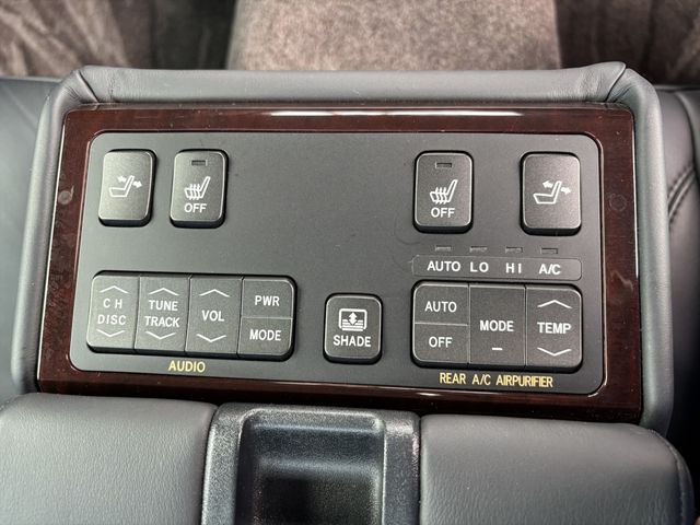 TOYOTA CROWN MAJESTA 4WD 2006 Image 31