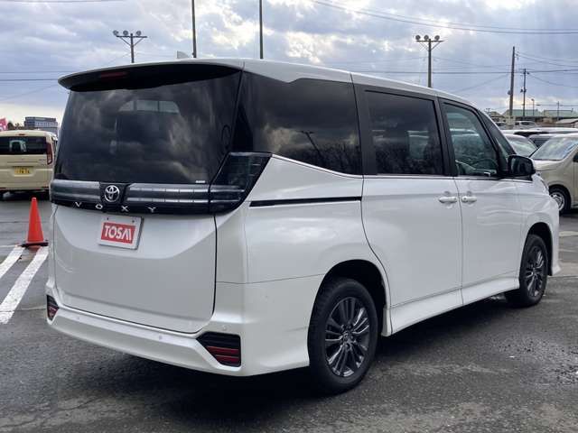 TOYOTA VOXY 4WD 2023 Image 31