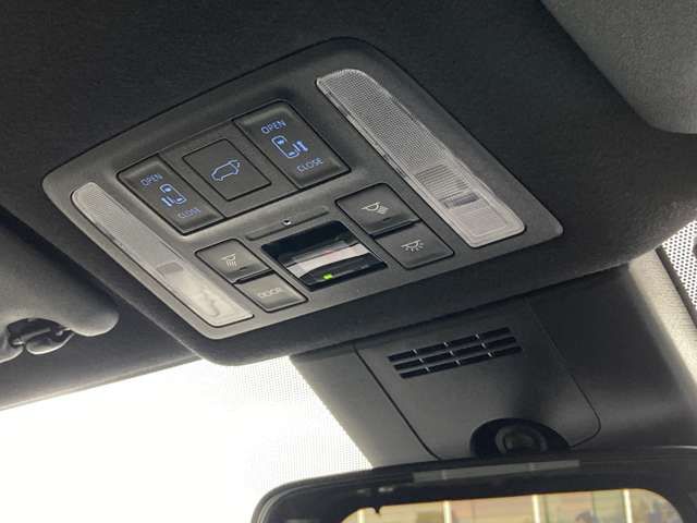 TOYOTA VOXY 4WD 2023 Image 31