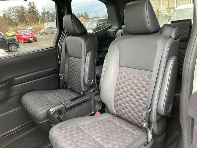 TOYOTA VOXY 4WD 2023 Image 31