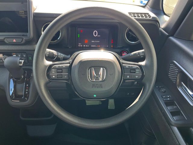 HONDA N BOX CUSTOM 2025 Image 31