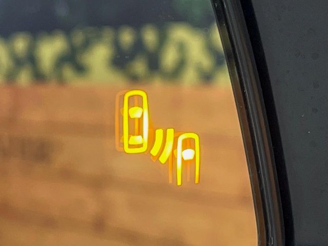 TOYOTA HARRIER 4WD 2024 Image 31