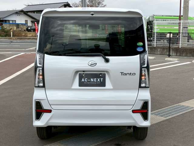 DAIHATSU TANTO CUSTOM 2021 Image 31