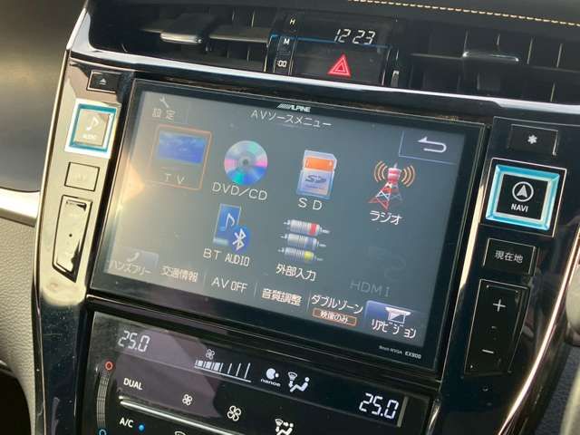 TOYOTA HARRIER HYBRID 2015 Image 31