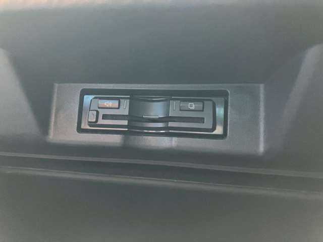 TOYOTA HARRIER HYBRID 2015 Image 31