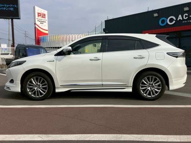 TOYOTA HARRIER HYBRID 2015 Image 31