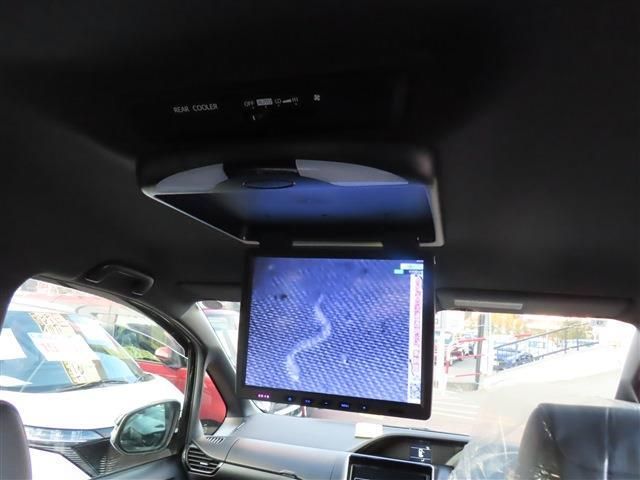 TOYOTA NOAH 2016 Image 31