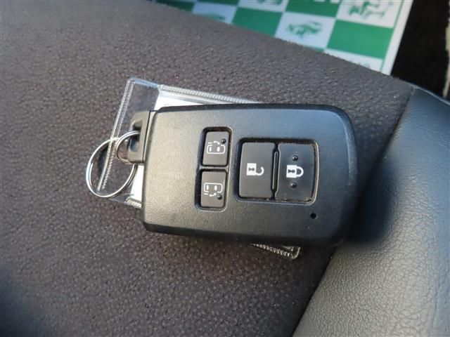 TOYOTA NOAH 2016 Image 31