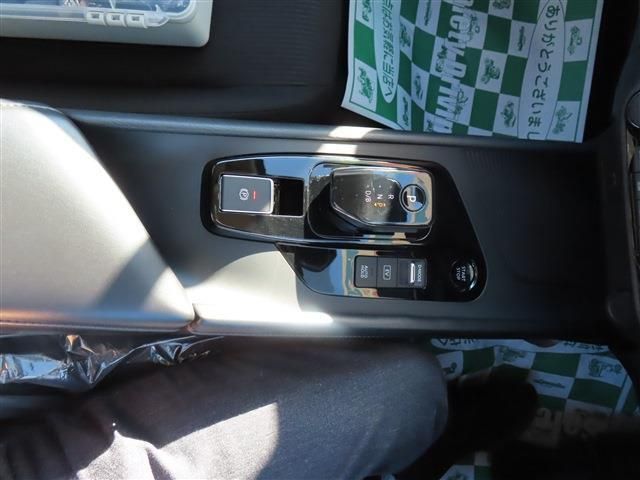 NISSAN NOTE 4WD 2023 Image 31