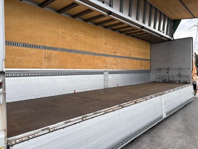 HINO PROFIA 2012 Image 31