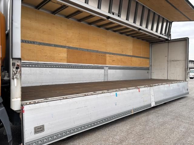 HINO PROFIA 2012 Image 31