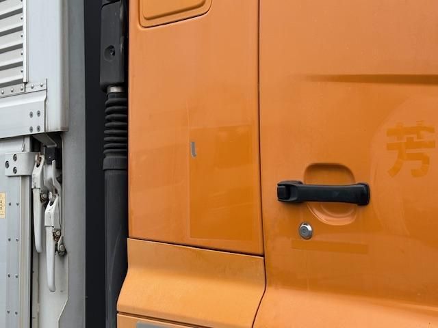 HINO PROFIA 2012 Image 31