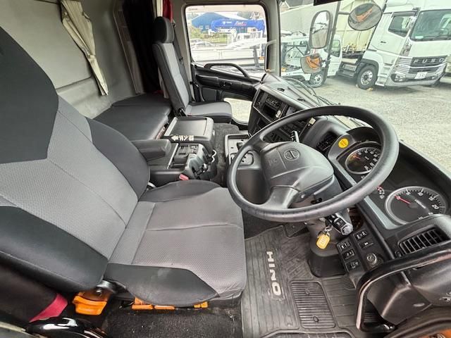 HINO PROFIA 2012 Image 31