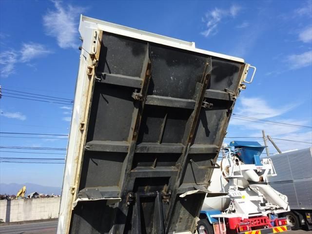 MITSUBISHI CANTER 2018 Image 31