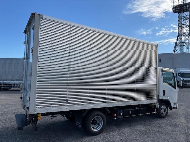 ISUZU ELF 2022 Image 31