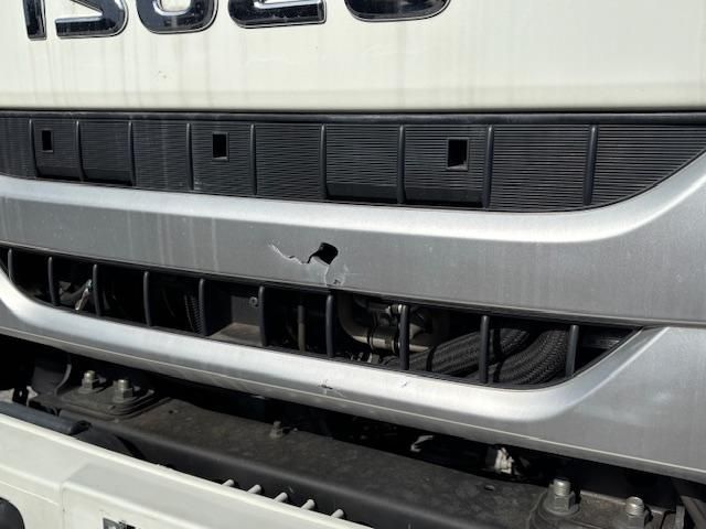 ISUZU ELF 2022 Image 31