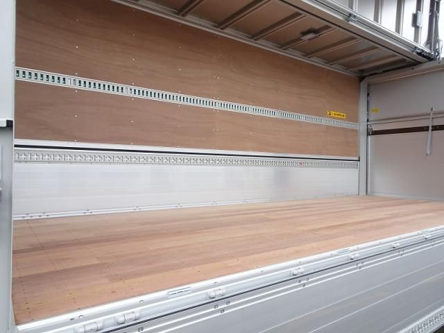 MITSUBISHI FUSOU FIGHTER 2024 Image 31