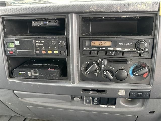 ISUZU FORWARD 2014 Image 31