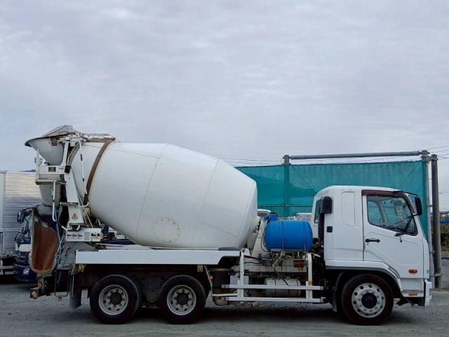 MITSUBISHI FUSOU FIGHTER 2017 Image 31