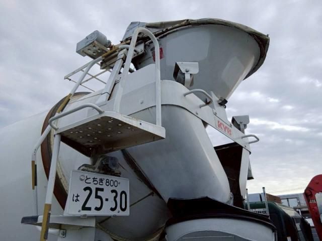 MITSUBISHI FUSOU FIGHTER 2017 Image 31