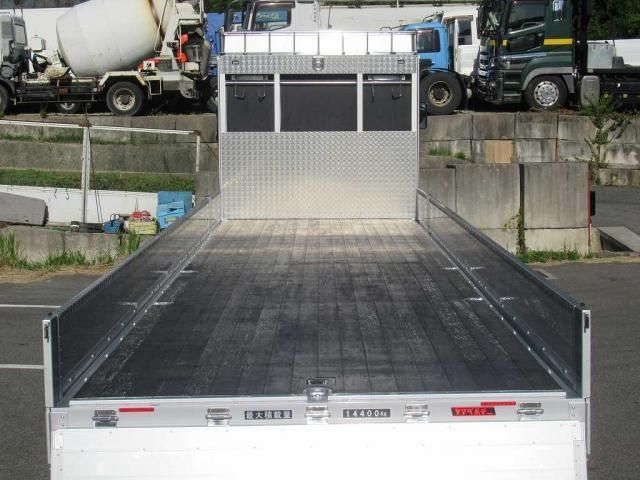 MITSUBISHI FUSOU SUPER GREAT 2025 Image 31