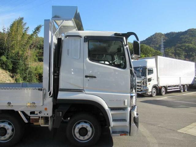 MITSUBISHI FUSOU SUPER GREAT 2025 Image 31