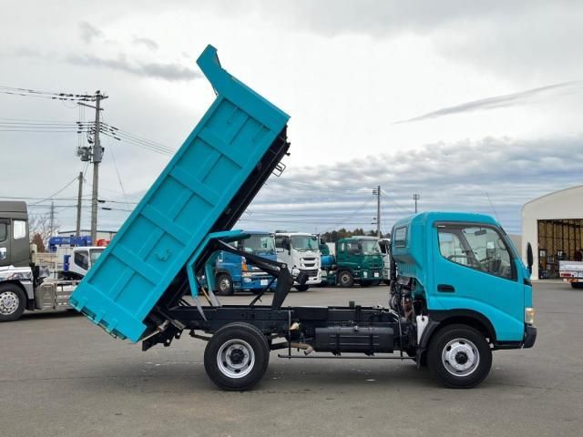 HINO DUTRO 2007 Image 31