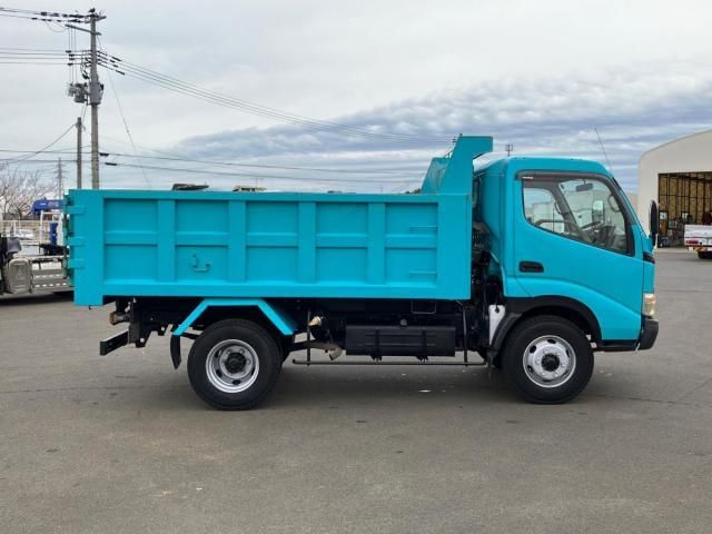 HINO DUTRO 2007 Image 31