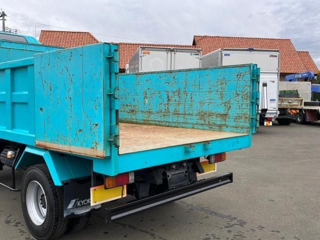 HINO DUTRO 2007 Image 31