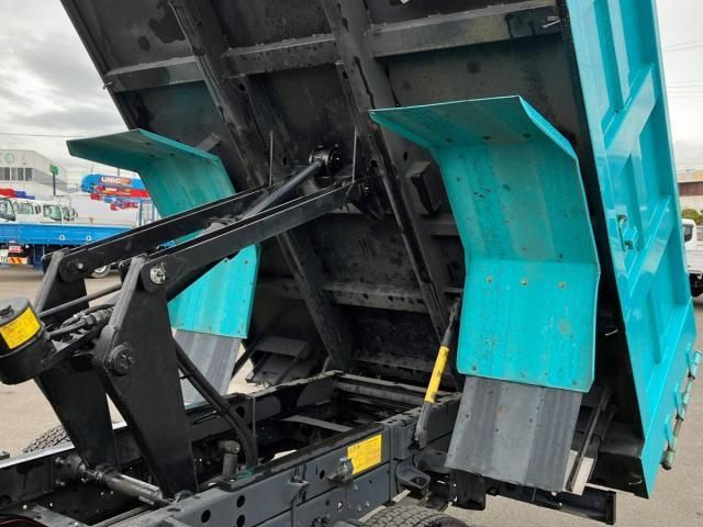 HINO DUTRO 2007 Image 31