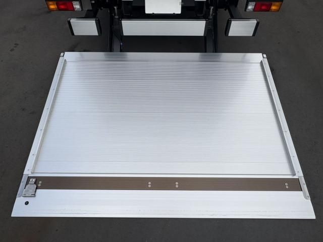 MITSUBISHI CANTER 2025 Image 31