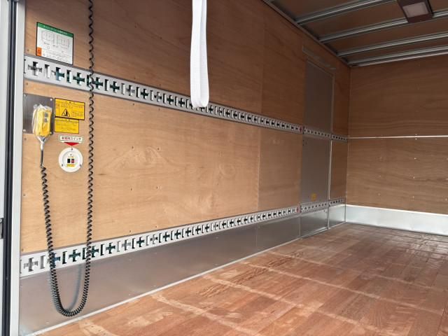 MITSUBISHI CANTER 2025 Image 31