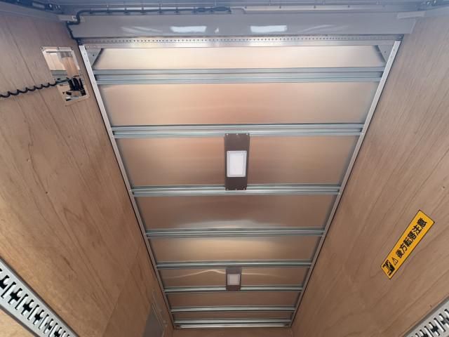 MITSUBISHI CANTER 2025 Image 31