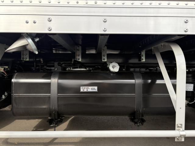 MITSUBISHI CANTER 2025 Image 31