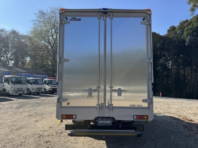 MITSUBISHI CANTER 2025 Image 31