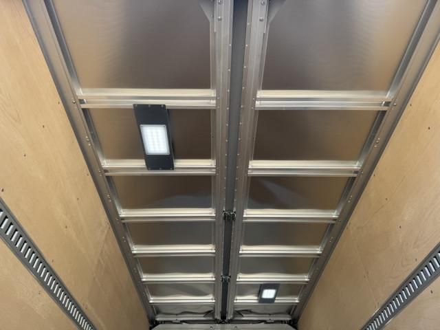 MITSUBISHI CANTER 2025 Image 31