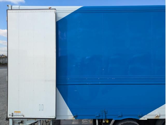 NISSAN DIESEL QUON 2020 Image 31