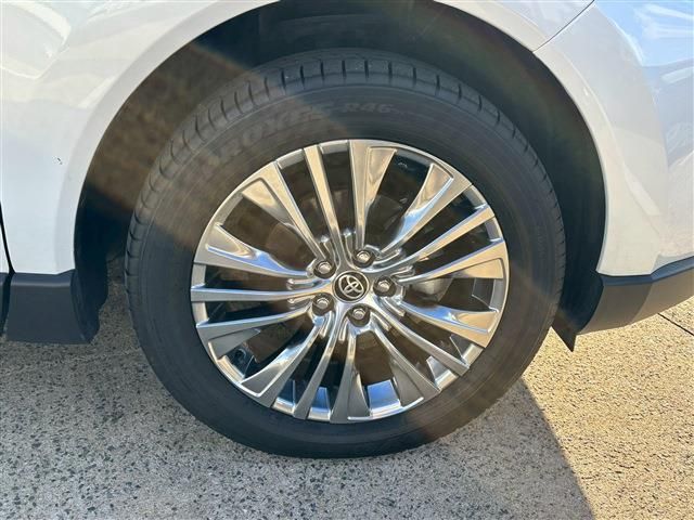 TOYOTA HARRIER HYBRID 2024 Image 31