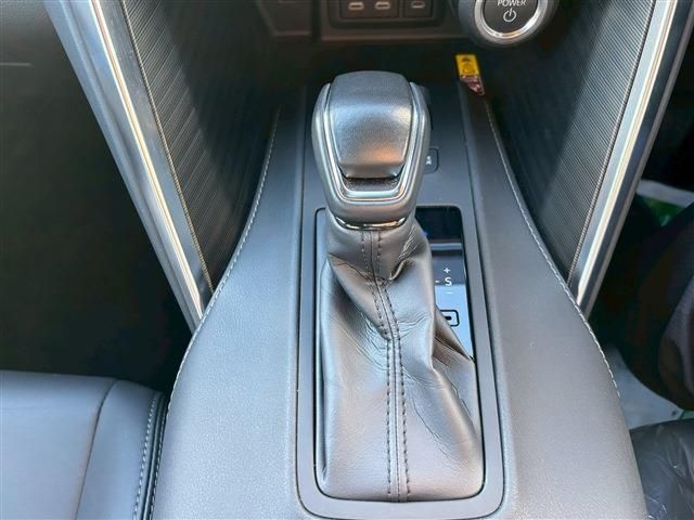 TOYOTA HARRIER HYBRID 2024 Image 31