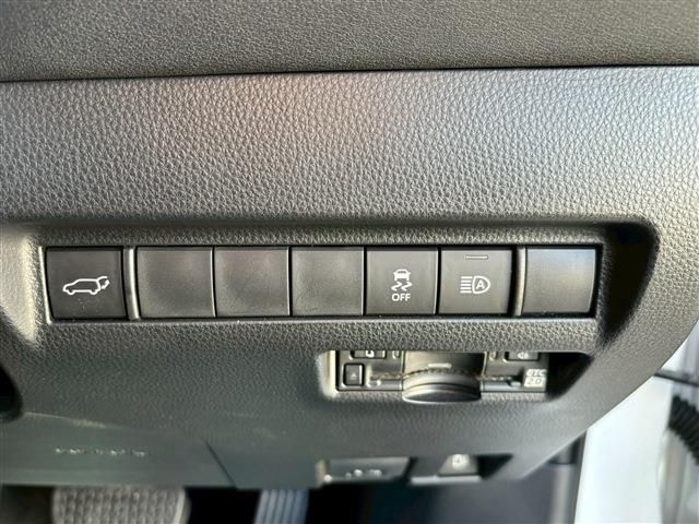 TOYOTA HARRIER HYBRID 2024 Image 31