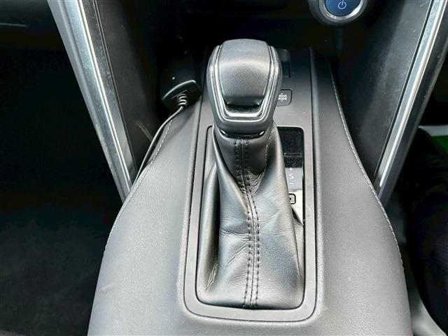 TOYOTA HARRIER HYBRID 2022 Image 31