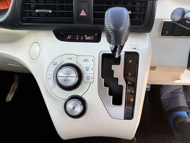 TOYOTA SIENTA 4WD 2016 Image 31