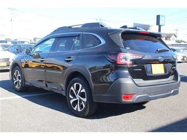 SUBARU LEGACY OUTBACK 2023 Image 31