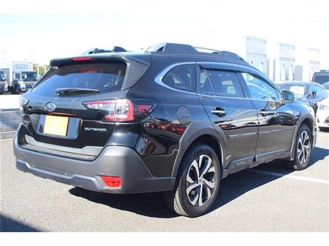 SUBARU LEGACY OUTBACK 2023 Image 31