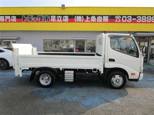 HINO DUTRO 2019 Image 31