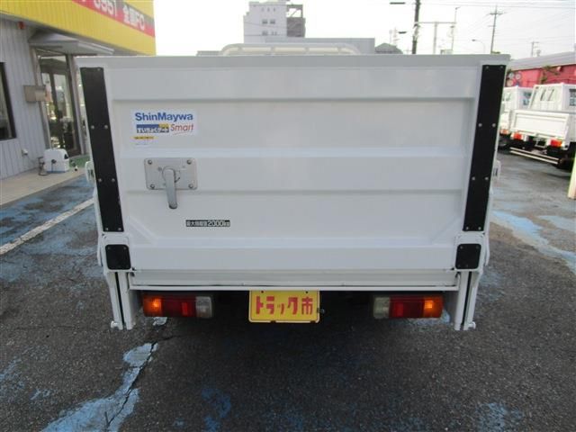 HINO DUTRO 2019 Image 31