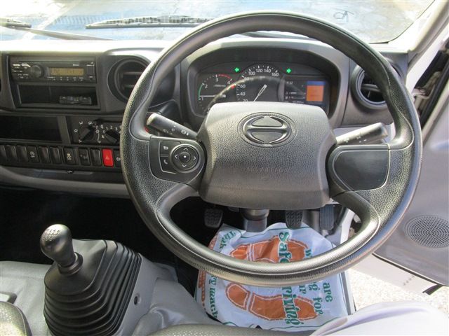 HINO DUTRO 2019 Image 31