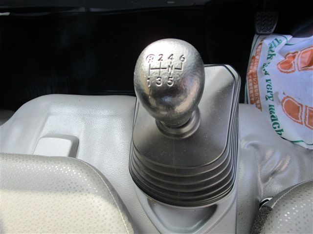 HINO DUTRO 2019 Image 31