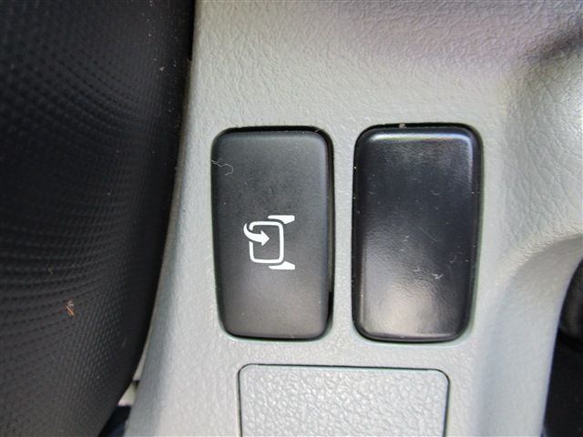 HINO DUTRO 2019 Image 31